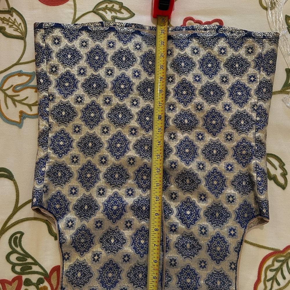 Prada size 42 Top Navy and Gold - Picture 11 of 14